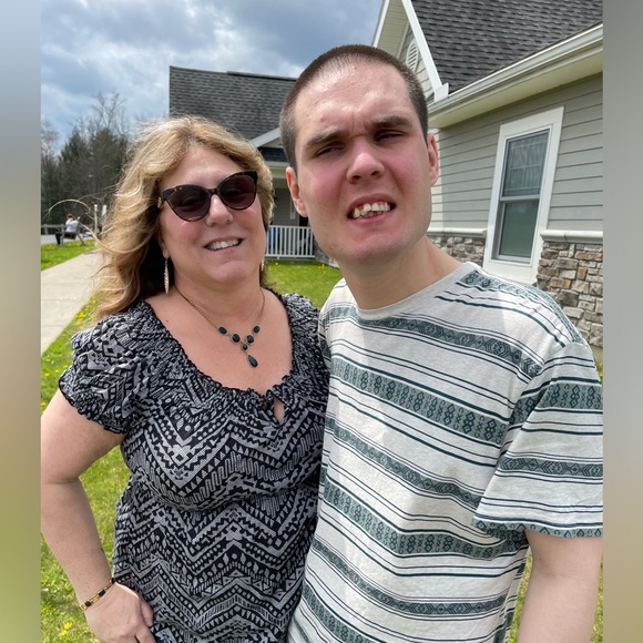 Meet your Posher, Posh - Picture 5 of 5